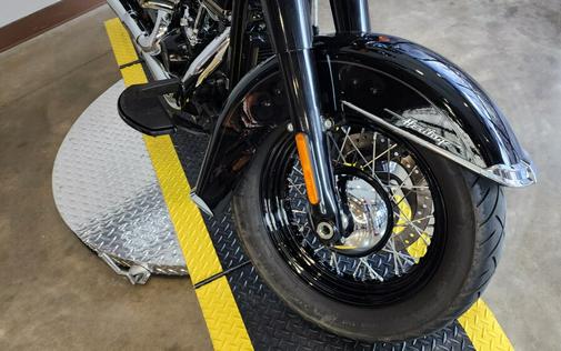 2019 Harley-Davidson® Heritage Classic 107 FLHC