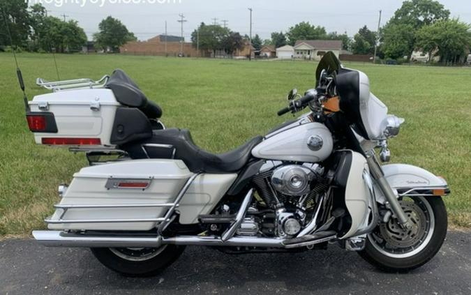 2004 Harley-Davidson® FLHTCUI - Electra Glide® Ultra Classic® Injection