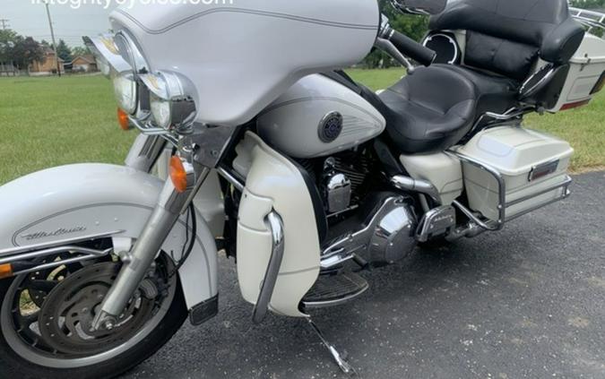 2004 Harley-Davidson® FLHTCUI - Electra Glide® Ultra Classic® Injection