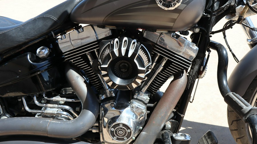 2016 HARLEY SOFTTAIL BREAKOUT