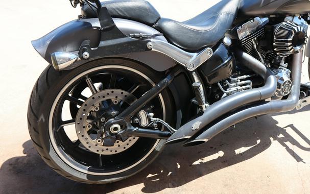2016 HARLEY SOFTTAIL BREAKOUT