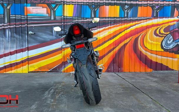 2025 Honda® CB650R E-Clutch