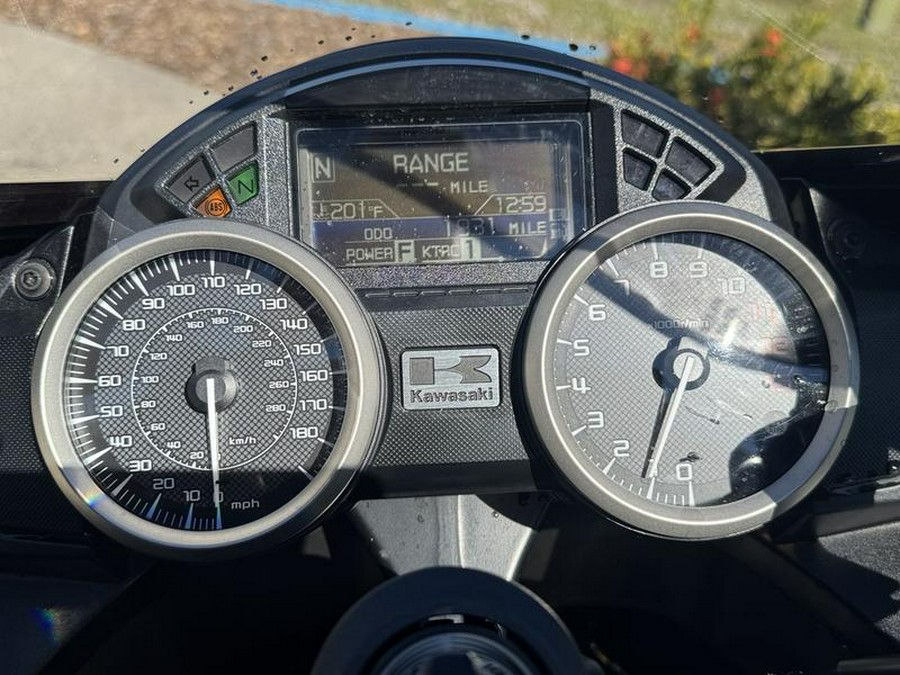 2025 Kawasaki Ninja® ZX™-14R ABS