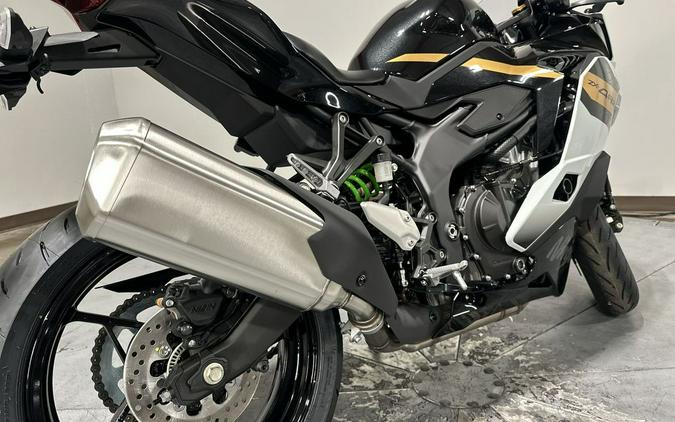 2026 Kawasaki Ninja® ZX™-4RR ABS