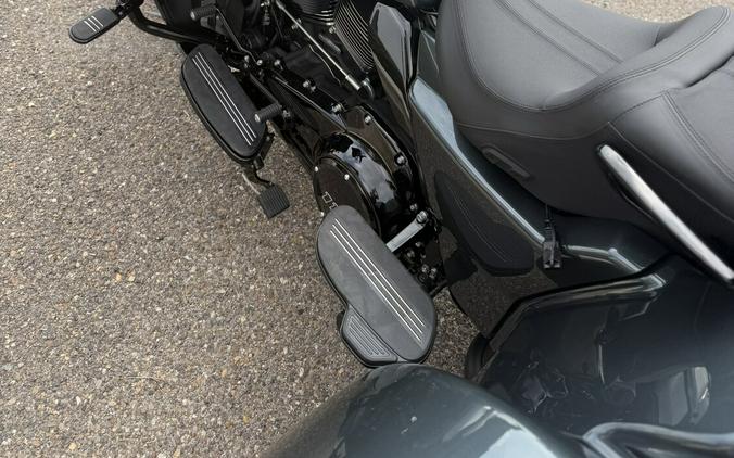 2026 Harley-Davidson Street Glide 3 Limited Iron Horse Metallic Chrome Trim