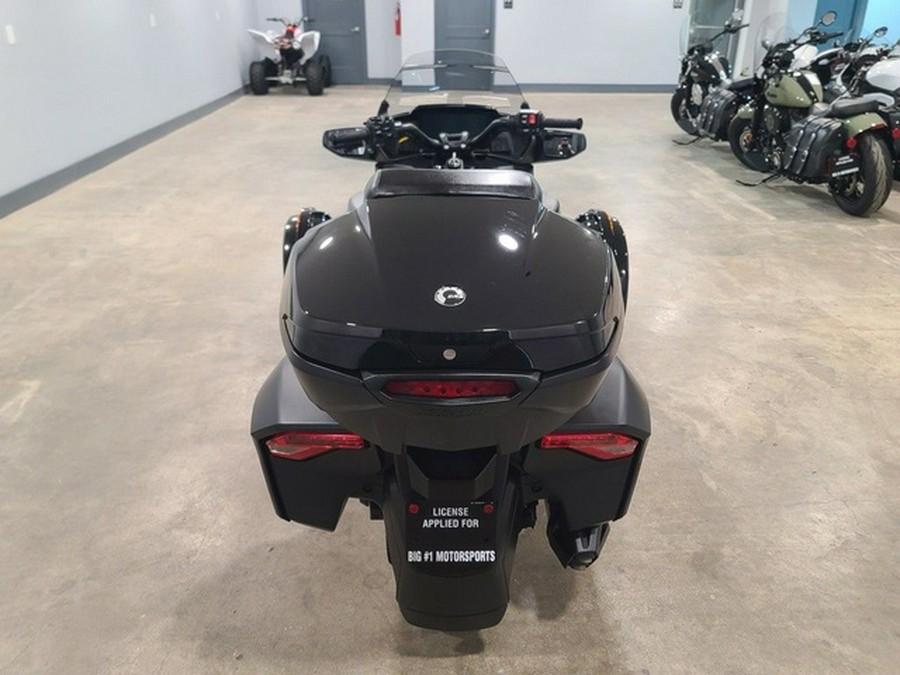2024 Can-Am Spyder F3 Limited Dark Wheels