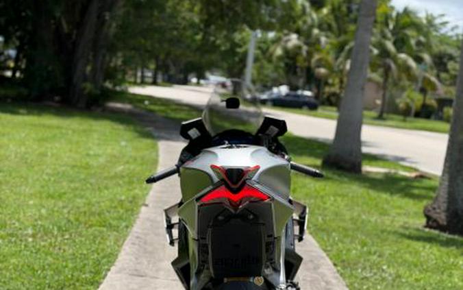 2024 Aprilia RSV4 1100