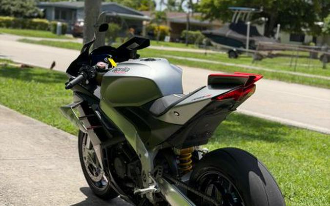 2024 Aprilia RSV4 1100