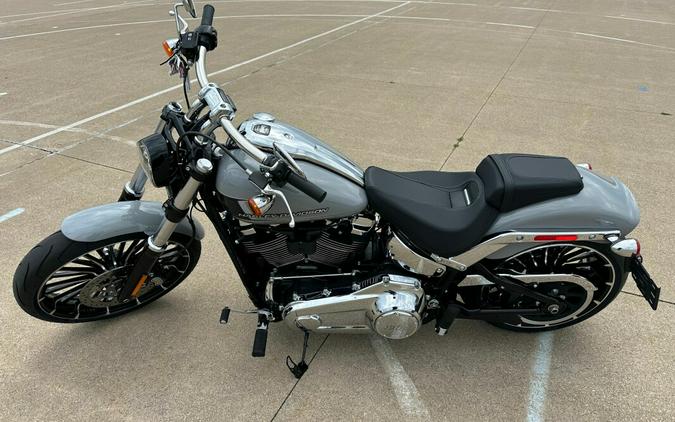 2024 Harley-Davidson Breakout 117 Billiard Gray