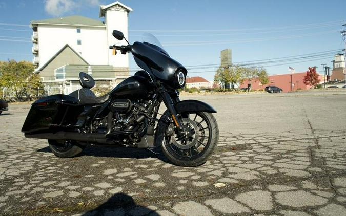 2018 Harley-Davidson® FLHXS - Street Glide® Special