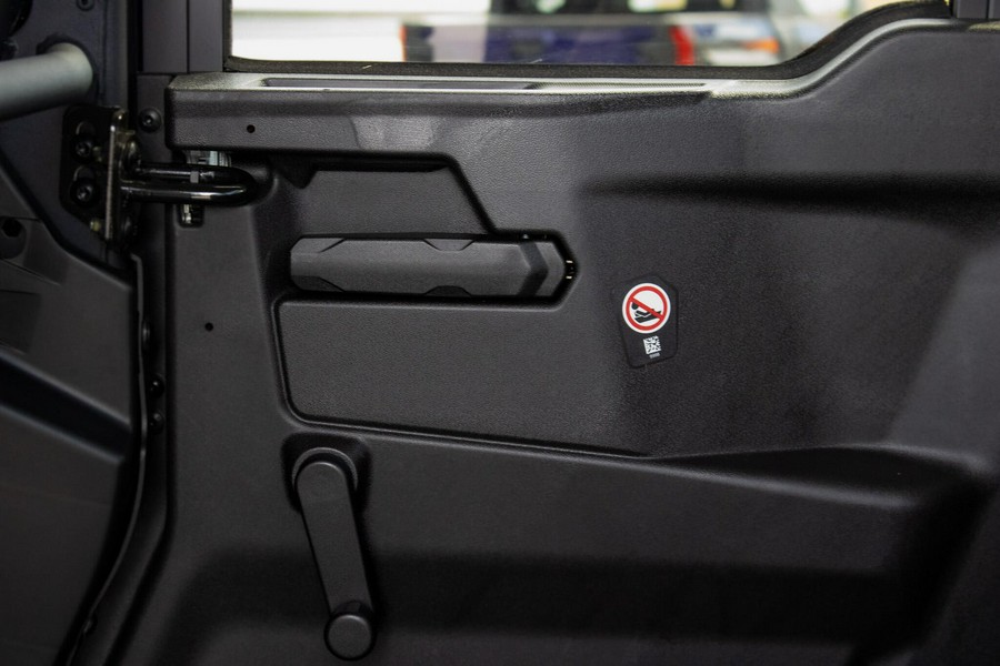 2026 CAN-AM DEFENDER MAX LIMITED CAB HD11