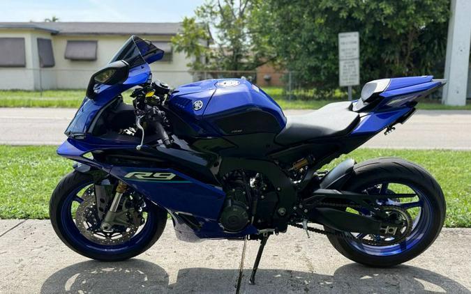2026 YAMAHA YZF-R9