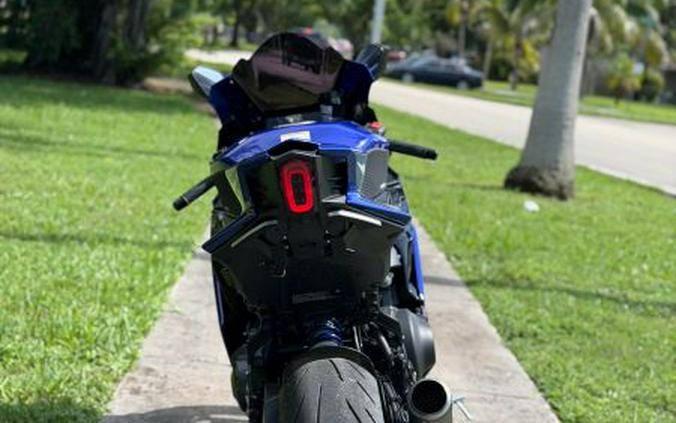 2026 YAMAHA YZF-R9