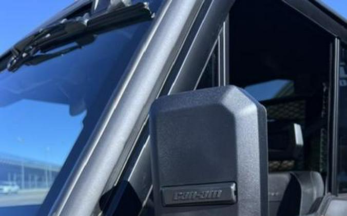 2027 Can-Am® SSV DEFXU LTD 65 HD11 TAN 2 DOOR