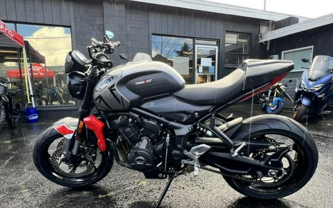 2024 Triumph Trident 660 Sapphire Black
