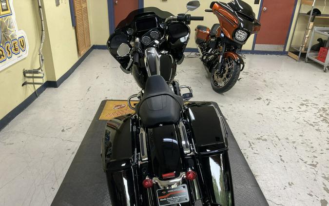 2023 Harley-Davidson Road Glide Special Vivid Black w/Cast Wheels