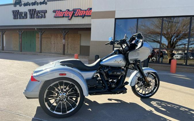 2024 Harley-Davidson Road Glide 3 Atlas Silver Metallic – Black Finish