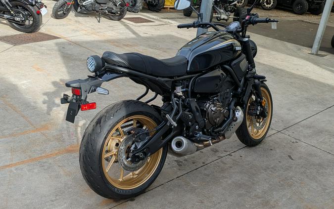2025 Yamaha XSR700