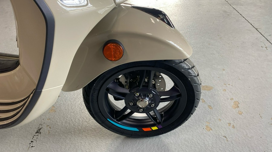 2024 Vespa Primavera S 150 TOUR PACKAGE SPECIAL