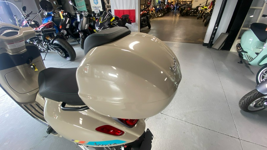 2024 Vespa Primavera S 150 TOUR PACKAGE SPECIAL