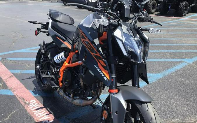 2026 KTM 390 Duke