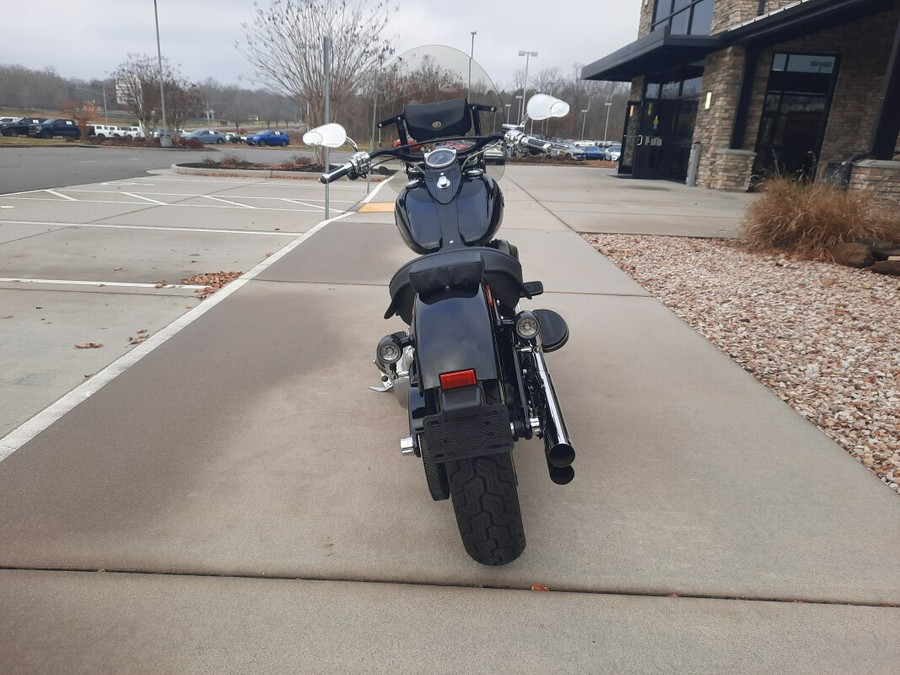 2017 Harley-Davidson® Softail Slim® S Vivid Black