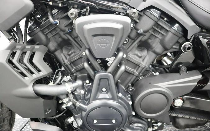 2025 Harley-Davidson® Nightster™ RH975