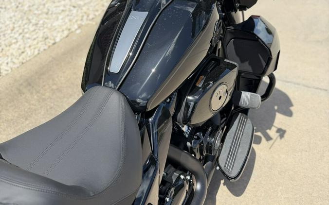2026 Harley-Davidson Street Glide 3 Limited Vivid Black Black Trim