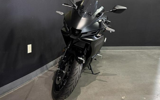 2025 Yamaha YZF R3