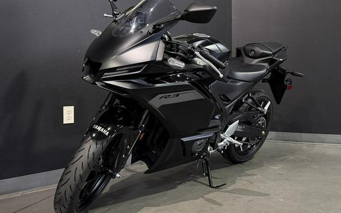 2025 Yamaha YZF R3