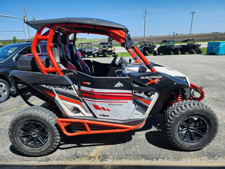 2015 Can-Am Maverick™ X® xc DPS™ 1000R