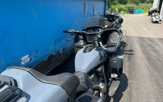 2024 Indian Motorcycle Pursuit® Dark Horse® with PowerBand Audio Package