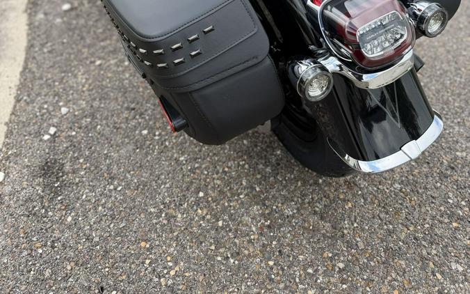 2026 Harley-Davidson Heritage Classic Vivid Black Black Laced Wheels