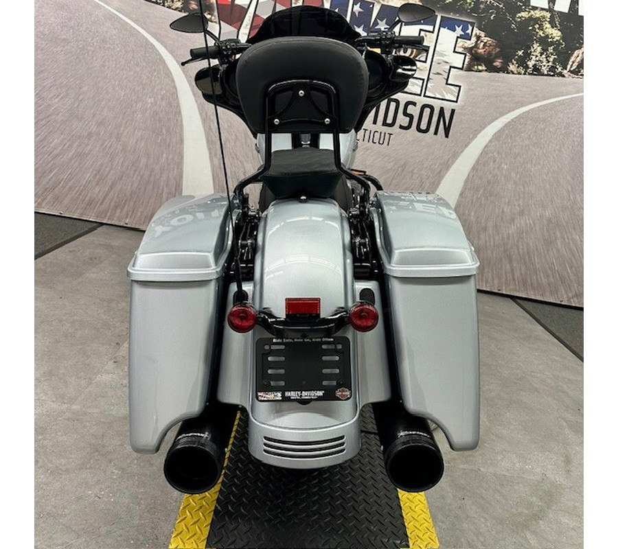 2019 FLHXS Street Glide Special