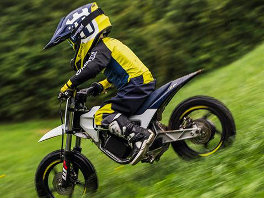 2025 Husqvarna EE 2