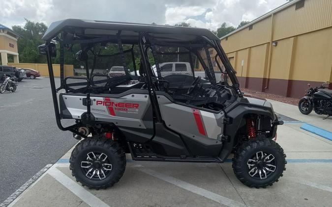 2025 Honda® Pioneer 1000-5 Deluxe