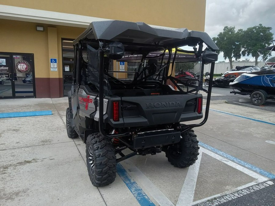 2025 Honda® Pioneer 1000-5 Deluxe