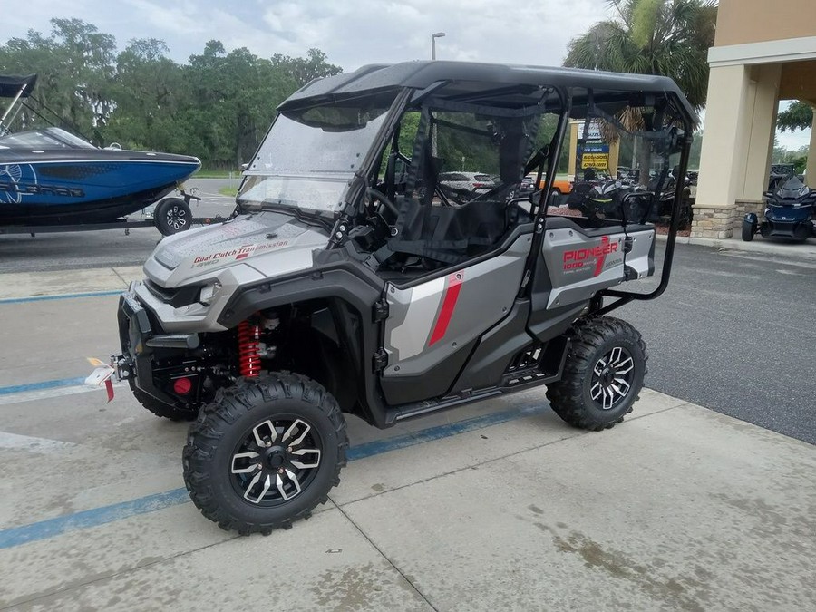 2025 Honda® Pioneer 1000-5 Deluxe