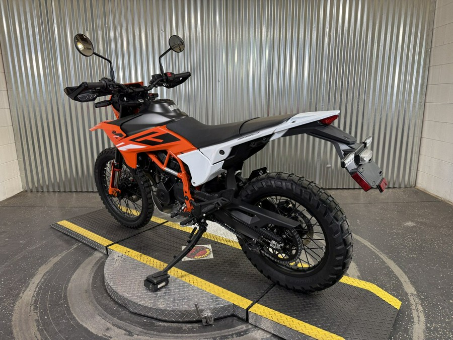 2025 KTM 390 Enduro R
