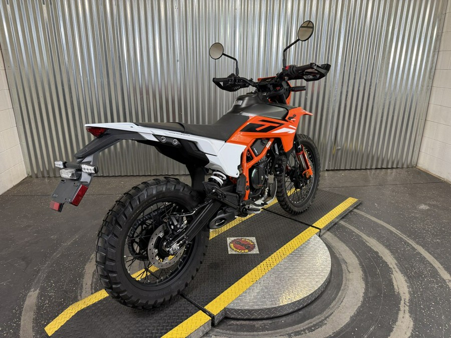 2025 KTM 390 Enduro R
