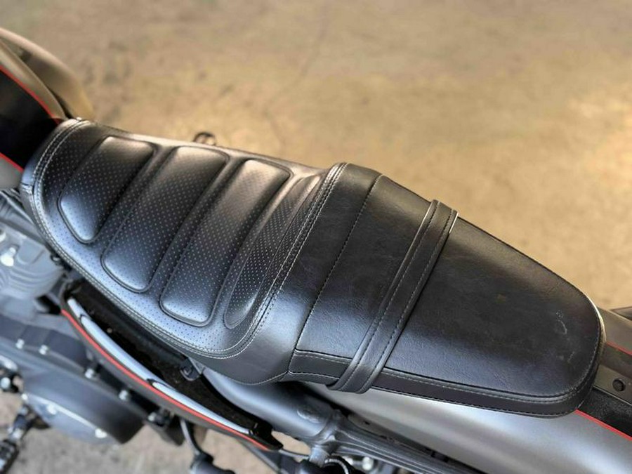 2018 Harley-Davidson® XL1200CX - Sportster® Roadster™