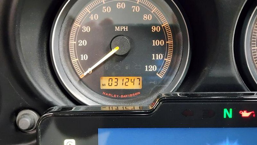 2007 Harley-Davidson® FLHTC - Electra Glide® Classic