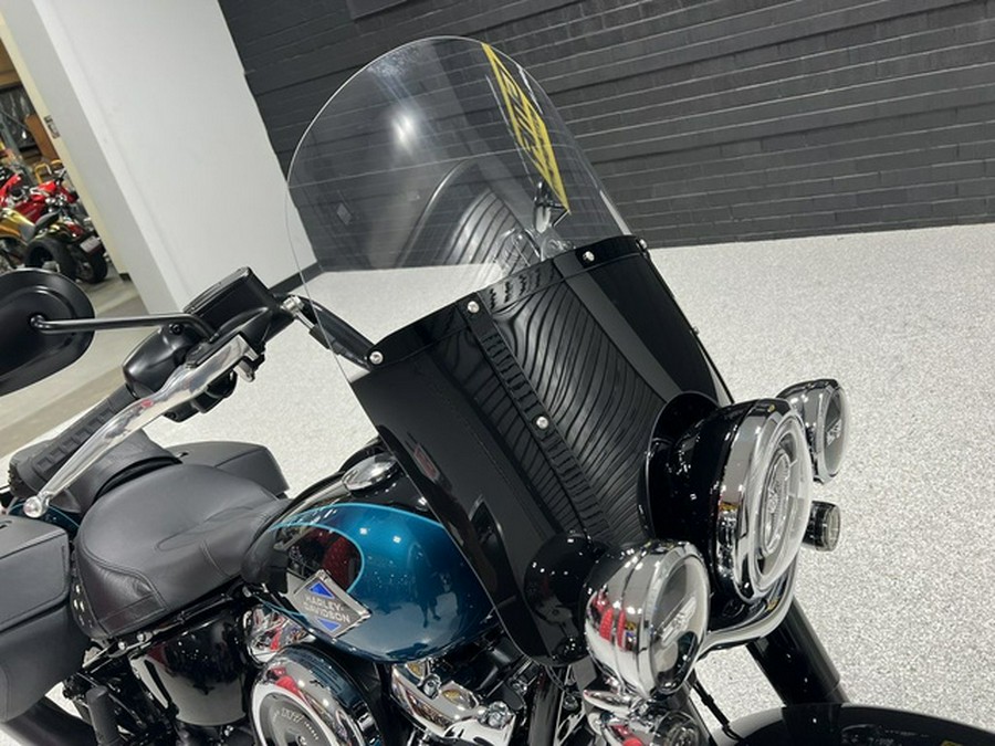 2026 Harley-Davidson Softail FLHC - Heritage Classic