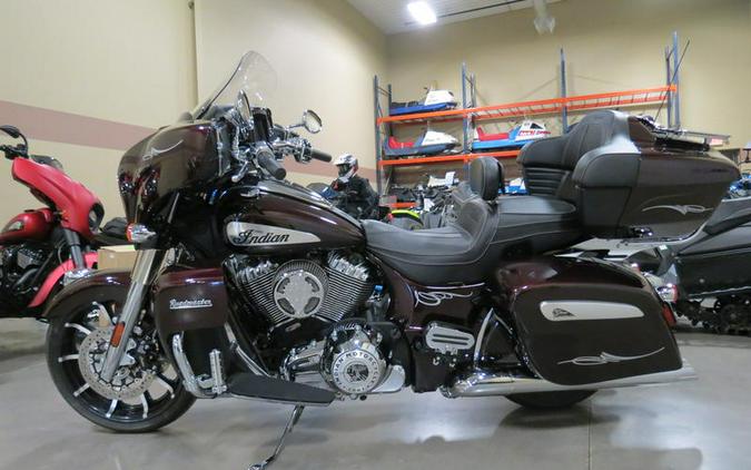 2022 Indian Motorcycle® Roadmaster® Limited Crimson Metallic