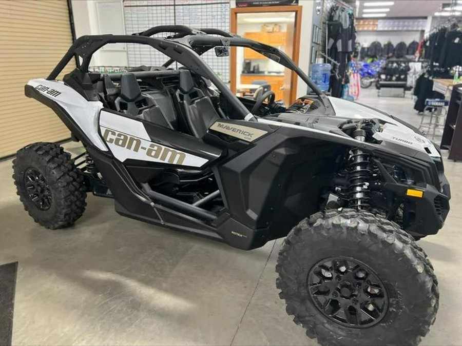 2024 Can-Am® Maverick X3 DS Turbo Catalyst Gray