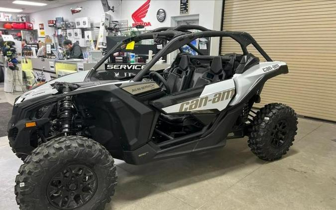 2024 Can-Am® Maverick X3 DS Turbo Catalyst Gray