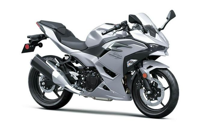 2025 Kawasaki Ninja® 500