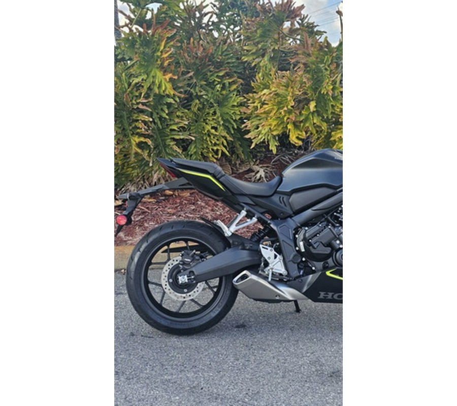 2026 Honda CBR650R E-Clutch