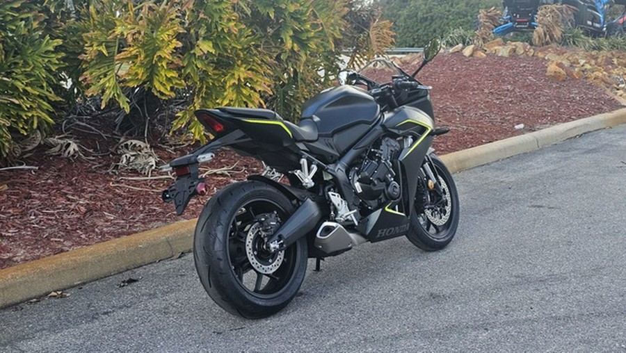 2026 Honda CBR650R E-Clutch