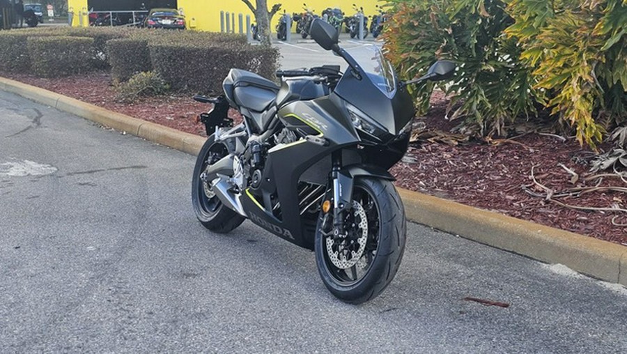 2026 Honda CBR650R E-Clutch